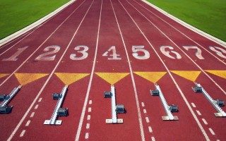 ayx|快船休赛期三大战略调整，追逐戴维斯、交易祖巴茨、重获首轮选秀权