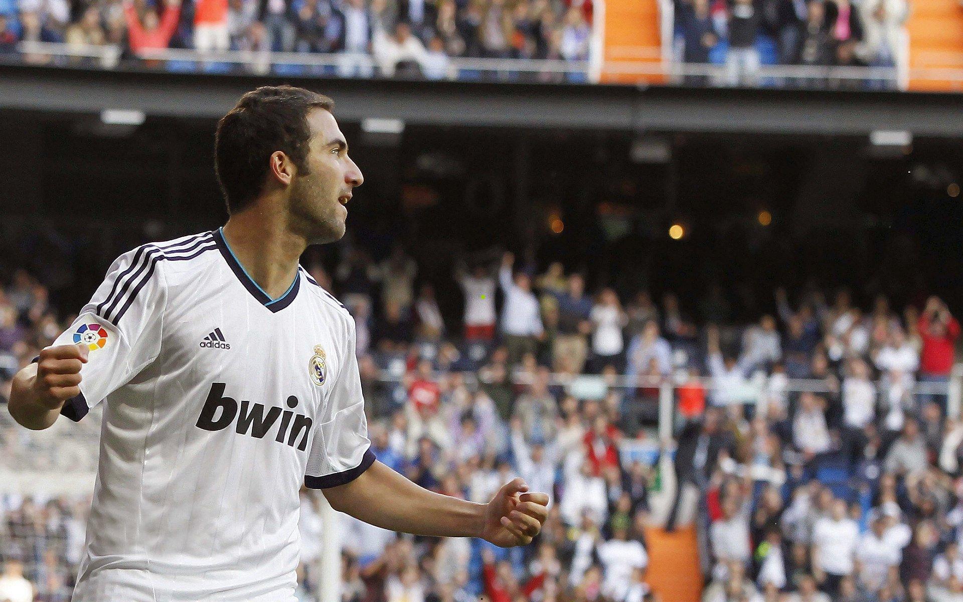 爱游戏官网：伤病潮中断战术革新 枪手展现韧性逼近英超榜首-第3张图片-爱游戏-爱游戏体育_爱游戏(AYX)官方网站-AI YOU XI