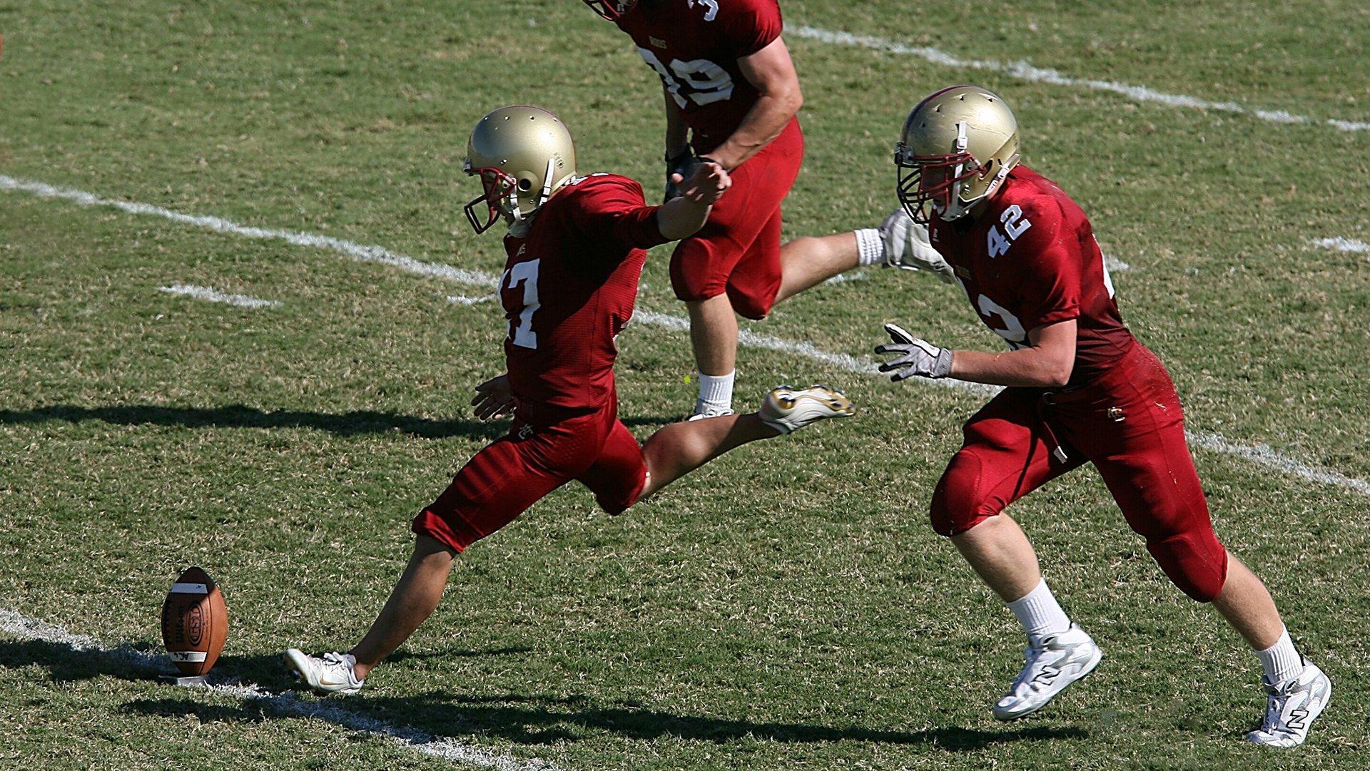 爱游戏体育：中超激战，金特罗任意球中柱 AK屡失良机 深足与青岛互交白卷-第2张图片-爱游戏-爱游戏体育_爱游戏(AYX)官方网站-AI YOU XI